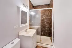 7123 N Damen Ave, Chicago, IL 60645 - Photo 15