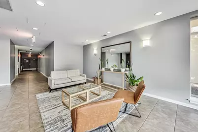 1155 W Roosevelt Road #304, Chicago, IL 60608 - Photo 3