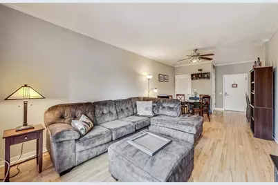 1155 W Roosevelt Road #304, Chicago, IL 60608 - Photo 13