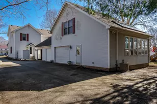 313 Genoa St, Cherry Valley, IL 61016 - Photo 5