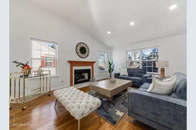 121 Commons Court, Wheeling, IL 60090 - Photo 9