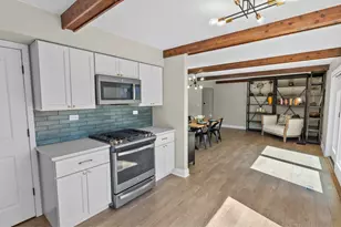 715 Surryse Rd, Lake Zurich, IL 60047 - Photo 11