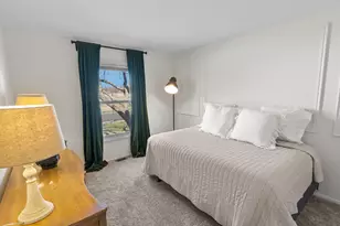 715 Surryse Rd, Lake Zurich, IL 60047 - Photo 17