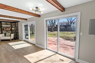 715 Surryse Rd, Lake Zurich, IL 60047 - Photo 7