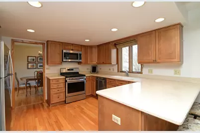 213 Arapahoe Trail, Carol Stream, IL 60188 - Photo 11