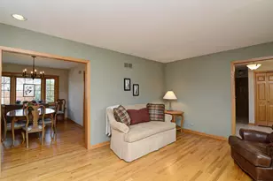 213 Arapahoe Trail, Carol Stream, IL 60188 - Photo 7