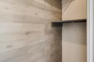 142 Clyde Ave, Evanston, IL 60202 - Photo 17