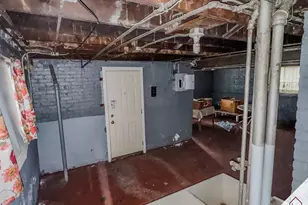 8640 S Bennett Ave, Chicago, IL 60617 - Photo 11