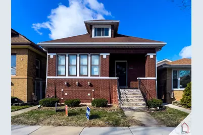 8640 S Bennett Avenue, Chicago, IL 60617 - Photo 1