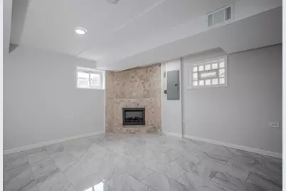 2912 N 74th Avenue, Elmwood Park, IL 60707 - Photo 25