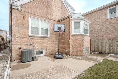 2912 N 74th Avenue, Elmwood Park, IL 60707 - Photo 35
