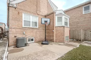 2912 N 74th Ave, Elmwood Park, IL 60707 - Photo 35