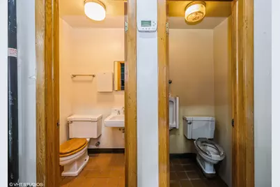 6712 N Crawford Avenue, Lincolnwood, IL 60712 - Photo 15