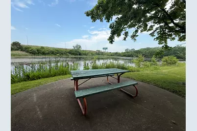 28085 N Ashley Circle, Libertyville, IL 60048 - Photo 17