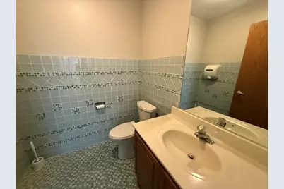 28085 N Ashley Circle, Libertyville, IL 60048 - Photo 11