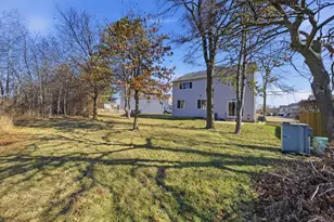 1053 Walker Ct, Antioch, IL 60002 - Photo 23