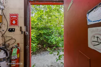 6712 N Crawford Avenue, Lincolnwood, IL 60712 - Photo 17