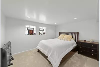 5009 W Catalpa Avenue, Chicago, IL 60630 - Photo 27