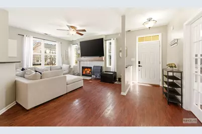 367 Chesapeake Lane, Oswego, IL 60543 - Photo 5