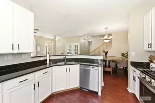 367 Chesapeake Ln, Oswego, IL 60543 - Photo 11