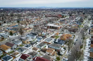 7424 W 57th Pl, Summit, IL 60501 - Photo 31