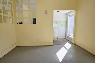 212 S Tryon St, Woodstock, IL 60098 - Photo 5