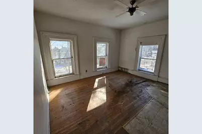 212 S Tryon Street, Woodstock, IL 60098 - Photo 9