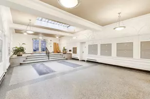 4240 N Clarendon Ave, Chicago, IL 60613 - Photo 3