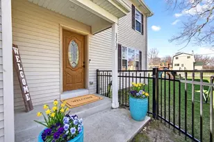 35737 N Hunt Ave, Ingleside, IL 60041 - Photo 3