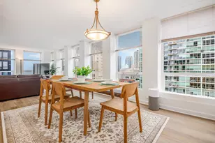 260 E Chestnut St, Chicago, IL 60611 - Photo 7