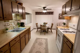 4 Ingleshire Rd, Montgomery, IL 60538 - Photo 3