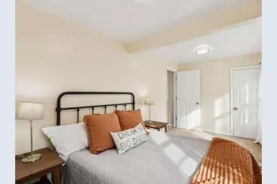 [Address not provided], Evanston, IL 60201 - Photo 19