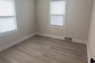 910 Cleary Ave, Joliet, IL 60435 - Photo 9