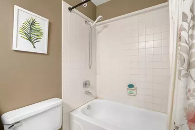 70 W Huron Street #1907, Chicago, IL 60654 - Photo 21