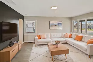 2302 Madonna Ave, Joliet, IL 60436 - Photo 5