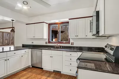 40335 N Mill Creek Road, Old Mill Creek, IL 60083 - Photo 9