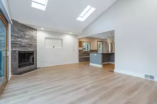 2008 Kirchoff Rd, Rolling Meadows, IL 60008 - Photo 7