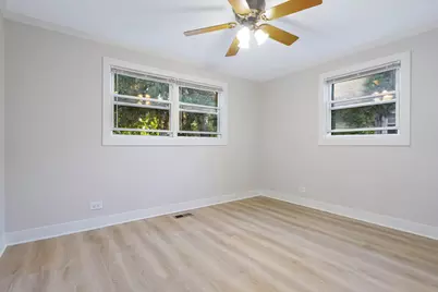 2008 Kirchoff Road, Rolling Meadows, IL 60008 - Photo 9