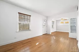 304 E Camp McDonald Rd, Prospect Heights, IL 60070 - Photo 5