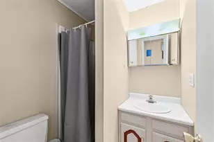 646 N Cove Ct, Decatur, IL 62521 - Photo 25