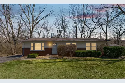 646 N Cove Court, Decatur, IL 62521 - Photo 1