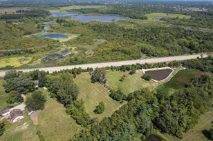 303 Algonquin Rd, South Barrington, IL 60010 - Photo 1