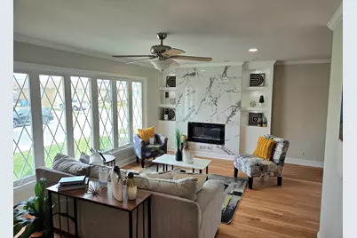 8517 W Carmen Avenue, Chicago, IL 60656 - Photo 9