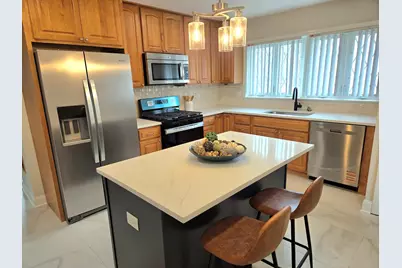 8517 W Carmen Avenue, Chicago, IL 60656 - Photo 13