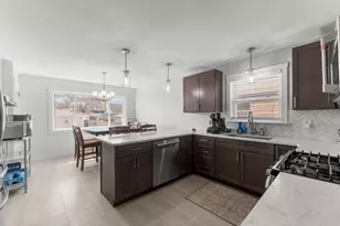 3819 W 83rd Pl, Chicago, IL 60652 - Photo 5