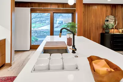 219 Parkview Drive, Bloomington, IL 61701 - Photo 9