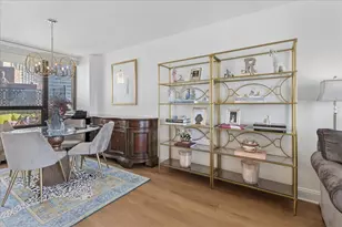 3930 N Pine Grove Ave, Chicago, IL 60613 - Photo 9