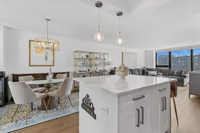 3930 N Pine Grove Avenue #816, Chicago, IL 60613 - Photo 5