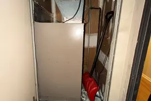 2216 Country Club Dr, Woodridge, IL 60517 - Photo 5