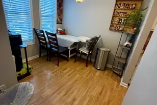 2216 Country Club Dr, Woodridge, IL 60517 - Photo 7